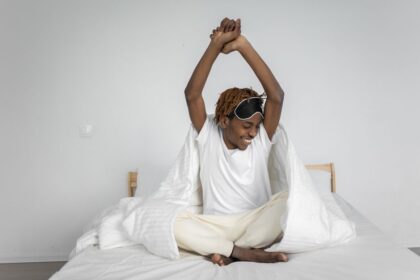 Could Shifting Your Sleep Schedule Affect Your Weight?